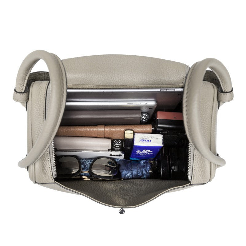 Elegante borsa a tracolla in vera pelle