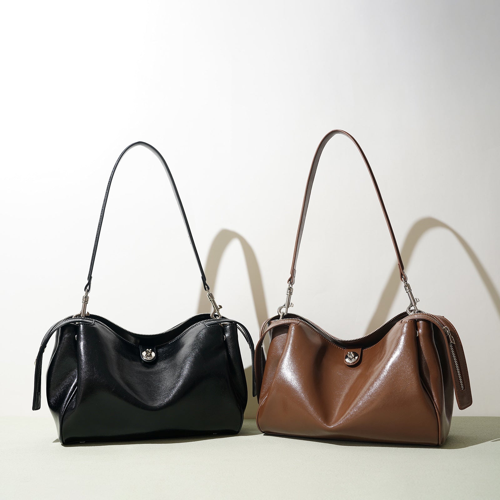 Elegante borsa a tracolla in vera pelle, in stile western - AYA BORSE