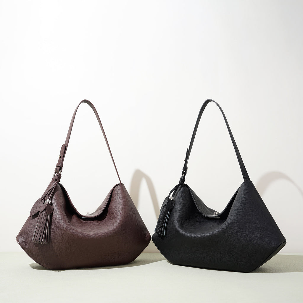 Borsa Hobo Grande in Vera Pelle con Nappina — Base Geometrica e Grande Capacità - AYA BORSE 