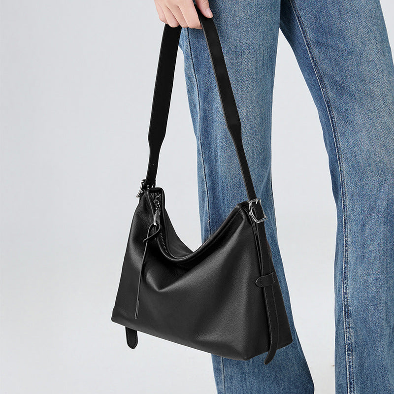 Borsa Hobo Morbida in Vera Pelle — Crossover Trend Senza Tempo | AYA BORSE - AYA BORSE 