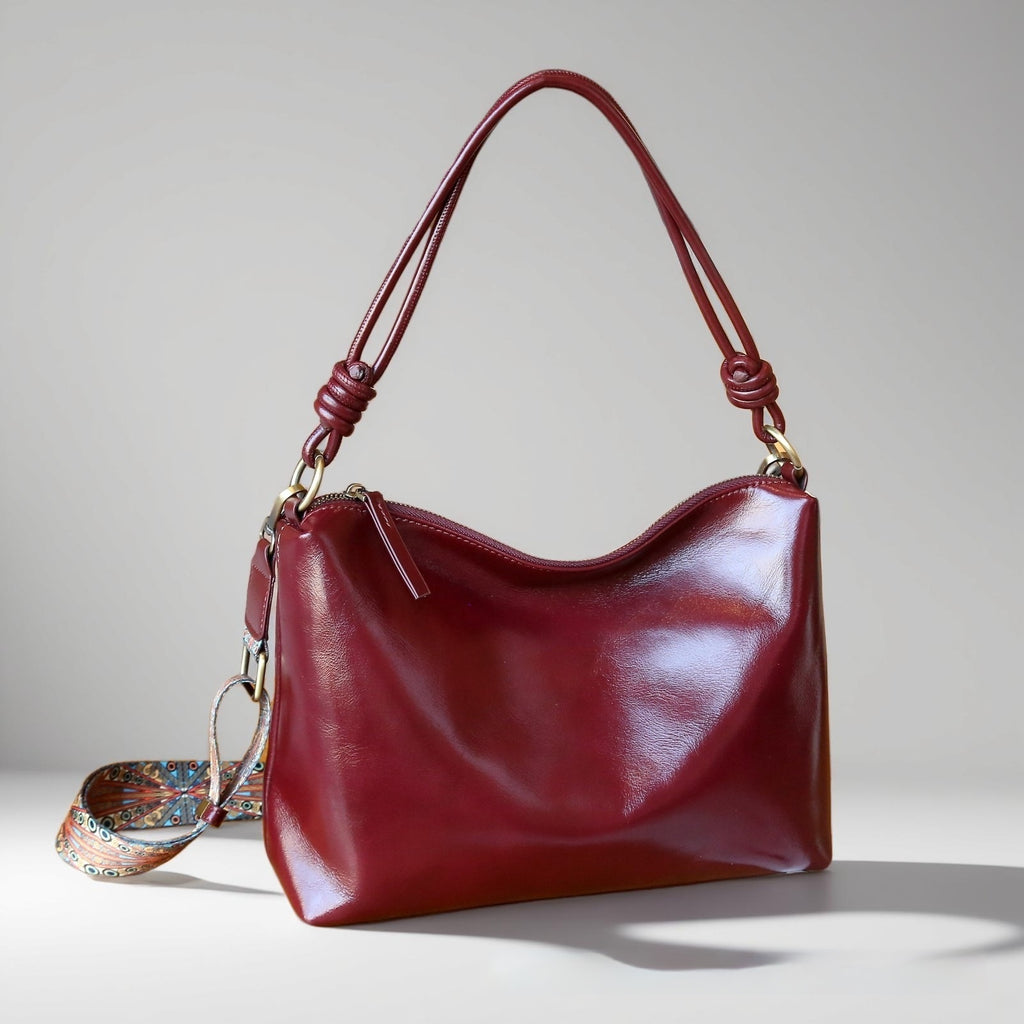 Borsa Hobo Pillow in Vera Pelle — Minimalismo Urbano Bohémien | AYA BORSE - AYA BORSE 