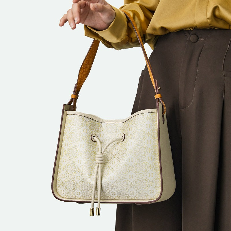 Borsa Hobo in Pelle e Seta di Gelso con Stampa Etnica — Grande Capacità - AYA BORSE 