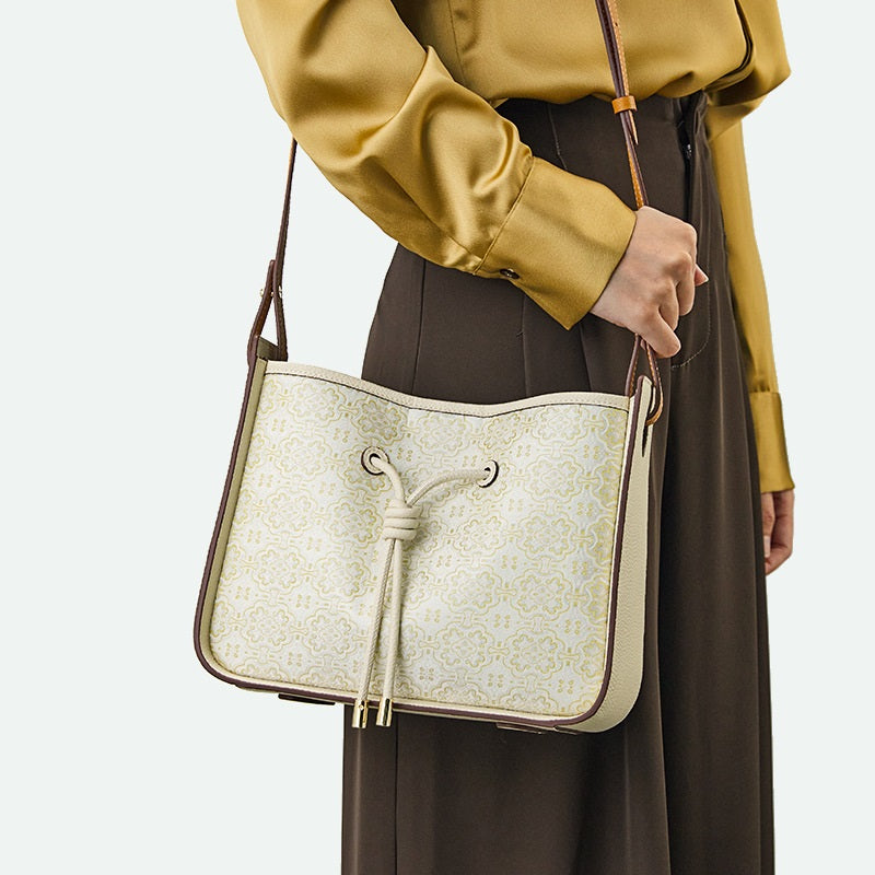 Borsa Hobo in Pelle e Seta di Gelso con Stampa Etnica — Grande Capacità - AYA BORSE 