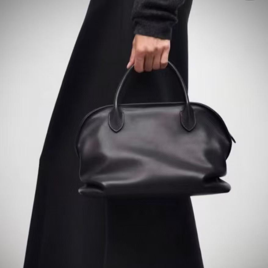 Borsa Shell in Vera Pelle Bovina — Old Money Minimalismo Assoluto | AYA BORSE - AYA BORSE 