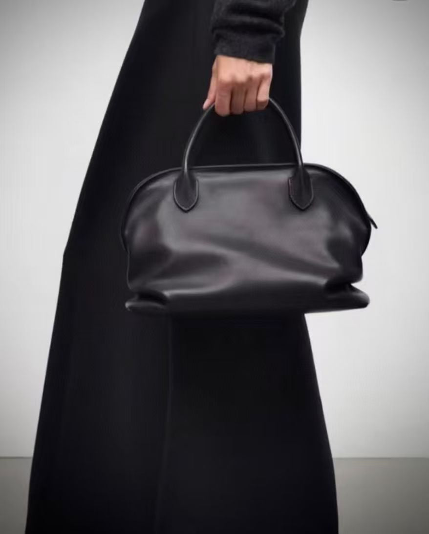 Borsa Shell in Vera Pelle Bovina — Old Money Minimalismo Assoluto | AYA BORSE - AYA BORSE 