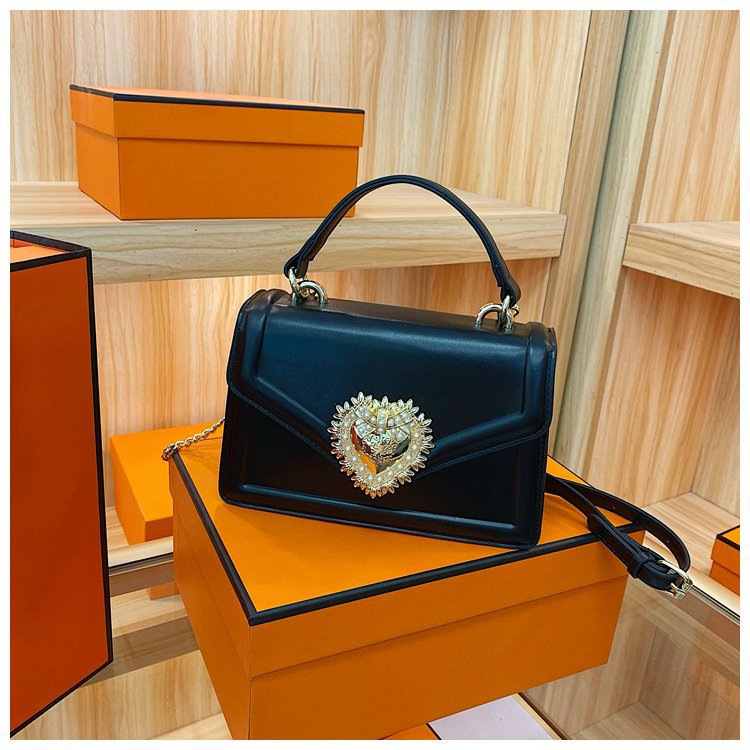 Borsa a Mano in Pelle Doppio Scomparto — Fibbia Cuore Gold - AYA BORSE 