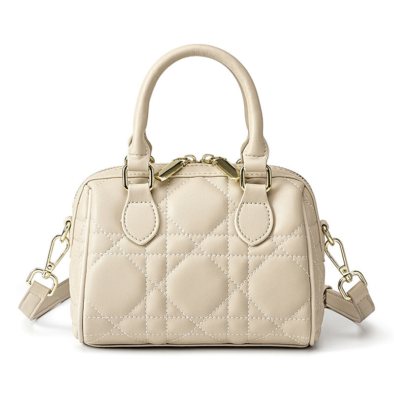 Boston Bag in Vera Pelle con Motivo Cannage — Hardware Gold - AYA BORSE 