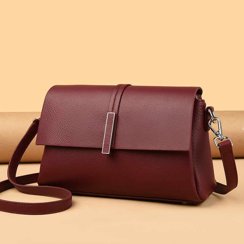 Flap Bag in Vera Pelle con Chiusura a Barretta Silver — Minimal Luxe - AYA BORSE 