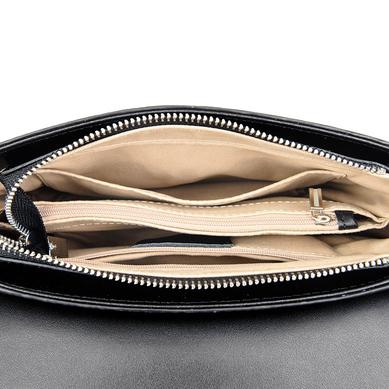 Borsa da donna semplice e alla moda, monospalla, in pelle di vacchetta.